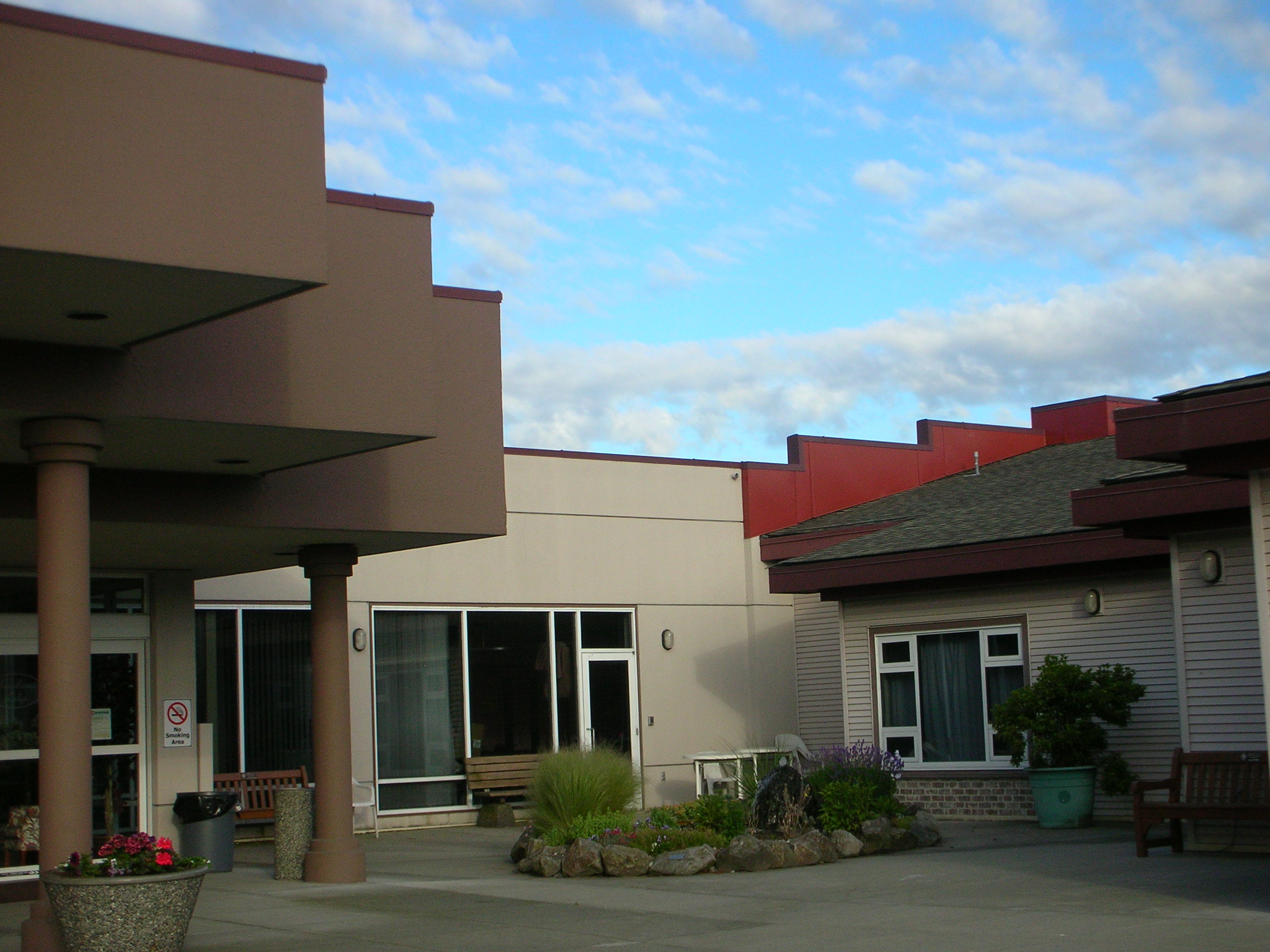 Hawthorne Seniors Care Community Fraser Health Authority