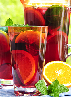 Grape juice sangria
