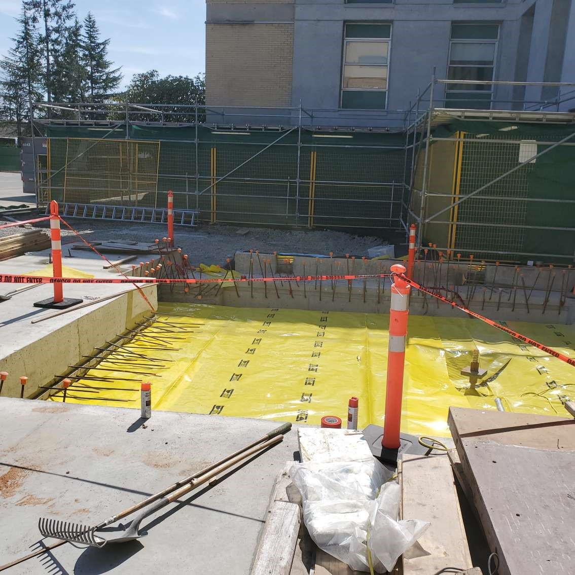 MRI Suite - vapor barrier in slab and walkway fence